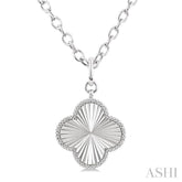 1/10 Ctw Clover Fluted Medallion Round Cut Diamond Pendant With Chain in Sterling Silver