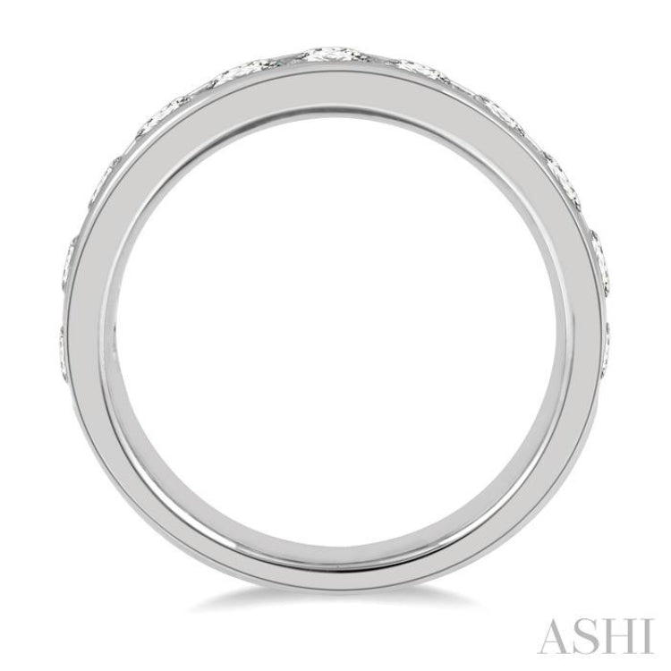 1 1/2 Ctw Channel Set 11 Stone Round Cut Diamond Wedding Band in 14K White Gold