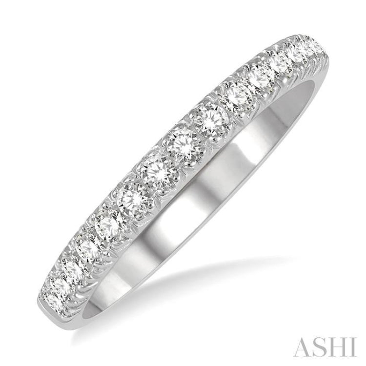 1/3 Ctw 15Stones Round Cut Diamond Wedding Band in 14K White Gold