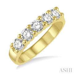 1 Ctw 5 Stone Round Cut Diamond Wedding Band in 14K Yellow Gold