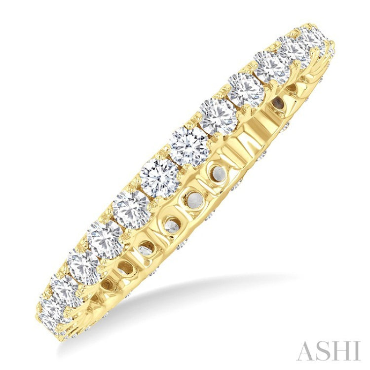 1 Ctw Round Cut Diamond Eternity Wedding Band in 14K Yellow Gold