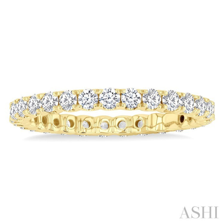 1 Ctw Round Cut Diamond Eternity Wedding Band in 14K Yellow Gold