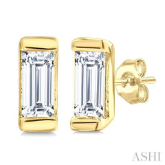1/10 Ctw Baguette Diamond Petite Fashion Earrings in 10K Yellow Gold