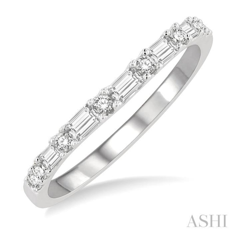1/3 Ctw Baguette and Round Cut Diamond Wedding Band in 14K White Gold
