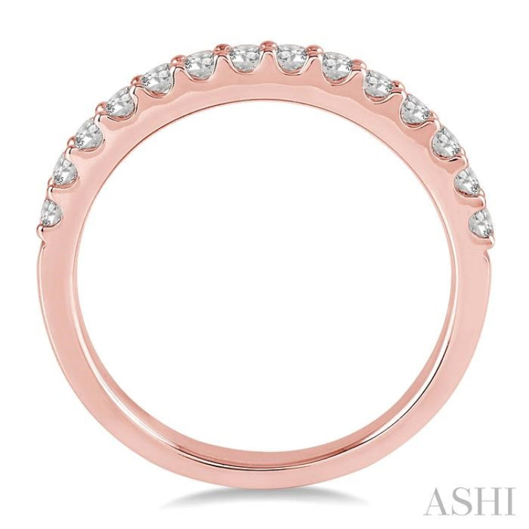 1/2 Ctw Round Cut Diamond Wedding Band in 14K Rose Gold