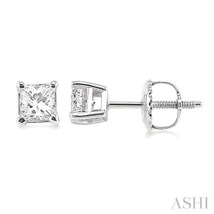 1/3 Ctw Princess Cut Diamond Stud Earrings in 14K White Gold