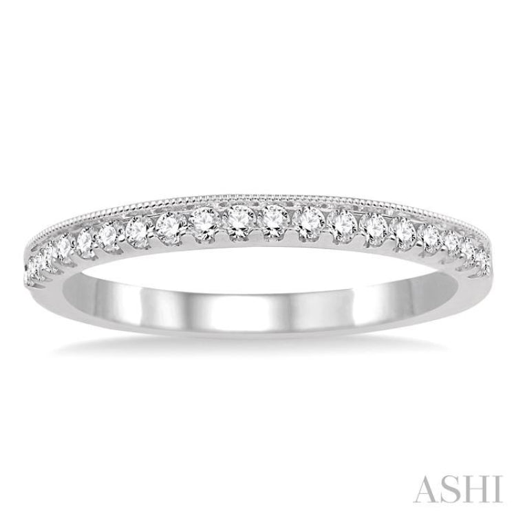 1/4 Ctw Round Cut Diamond Wedding Band in 14K White Gold