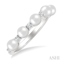 4MM Cultured Pearl and 1/6 Ctw Round Cut Diamond Fashion Ring in 14K White Gold