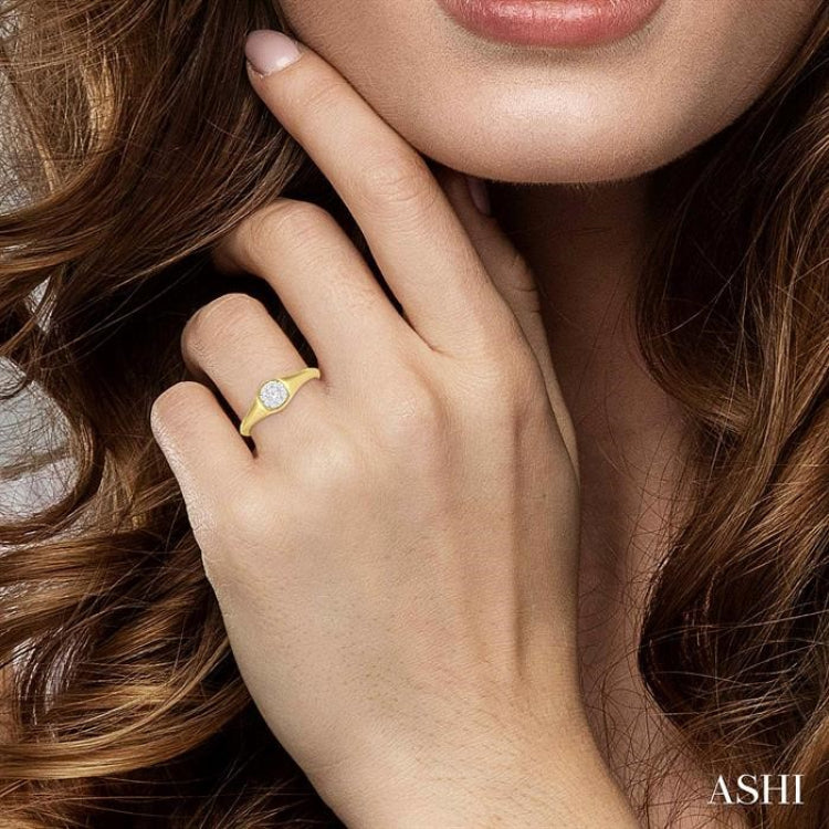 1/6 Ctw Cushion Shape Lovebright Diamond Ring in 14K Yellow and White Gold