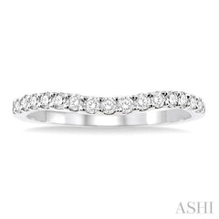 1/4 Ctw Round Cut Diamond Wedding Band in 14K White Gold
