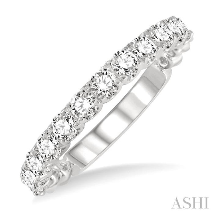 3/4 Ctw Lattice Round Cut Diamond Wedding Band in 14K White Gold