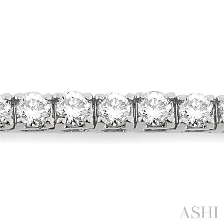 9 Ctw Square Shape Round Cut Diamond Tennis Bracelet in 14K White Gold