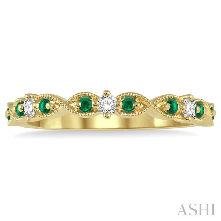 1.35 MM Emerald and 1/10 Ctw Round Cut Diamond Precious Wedding Band in 14K Yellow Gold