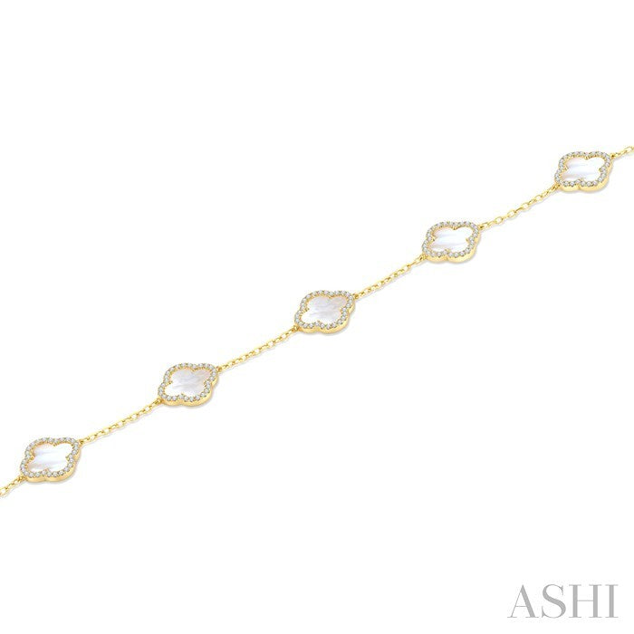 8 MM Mother of Pearl and 1/2 Ctw Round Cut Diamond Clover Halo Station Bracelet in 14K Yellow Gold