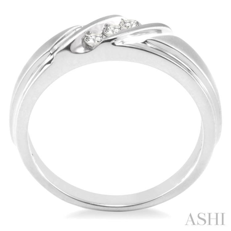 1/8 Ctw Round Cut Diamond Men's Band in 14K White Gold