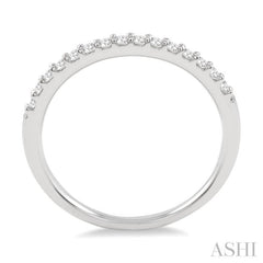 1/5 Ctw Round Cut Diamond Wedding Band in 14K White Gold