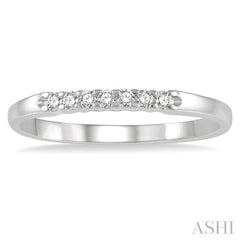 1/10 Ctw 7 Stone Round Cut Diamond Wedding Band in 14K White Gold