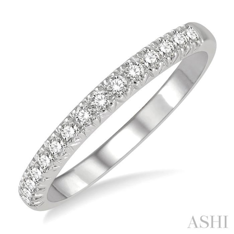 1/4 Ctw 15Stones Round Cut Diamond Wedding Band in 14K White Gold