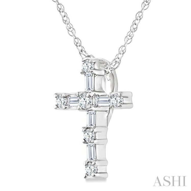 1/20 Ctw Round Cut Diamond Cross Pendant in 10K White Gold with Chain