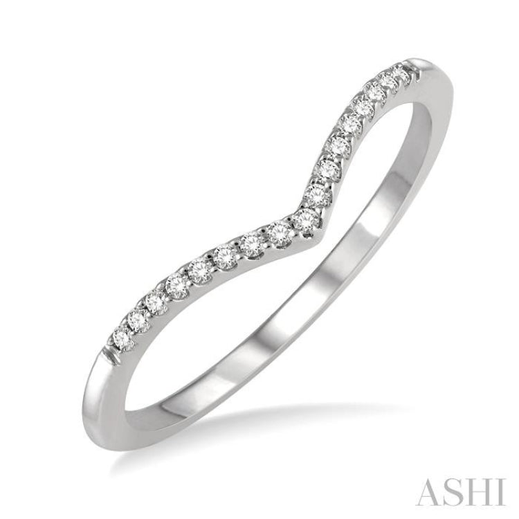 1/10 Ctw Chevron Round Cut Diamond Petite Band in 14K White Gold