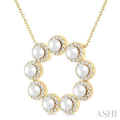 3 MM Round Shape Cultured Pearl and 1/3 Ctw Round Cut Diamond Circle Halo Pendant With Chain in 14K Yellow Gold