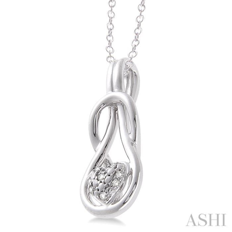 1/50 Ctw Heart Shape Round Cut Diamond Fashion Pendant in Sterling Silver with Chain